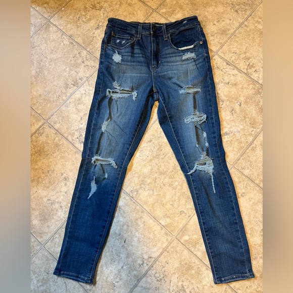 Levi's Denim - Levi's Women’s 721 High Ruse Skinny. New w/o Tags, Size 30. Dark Wash